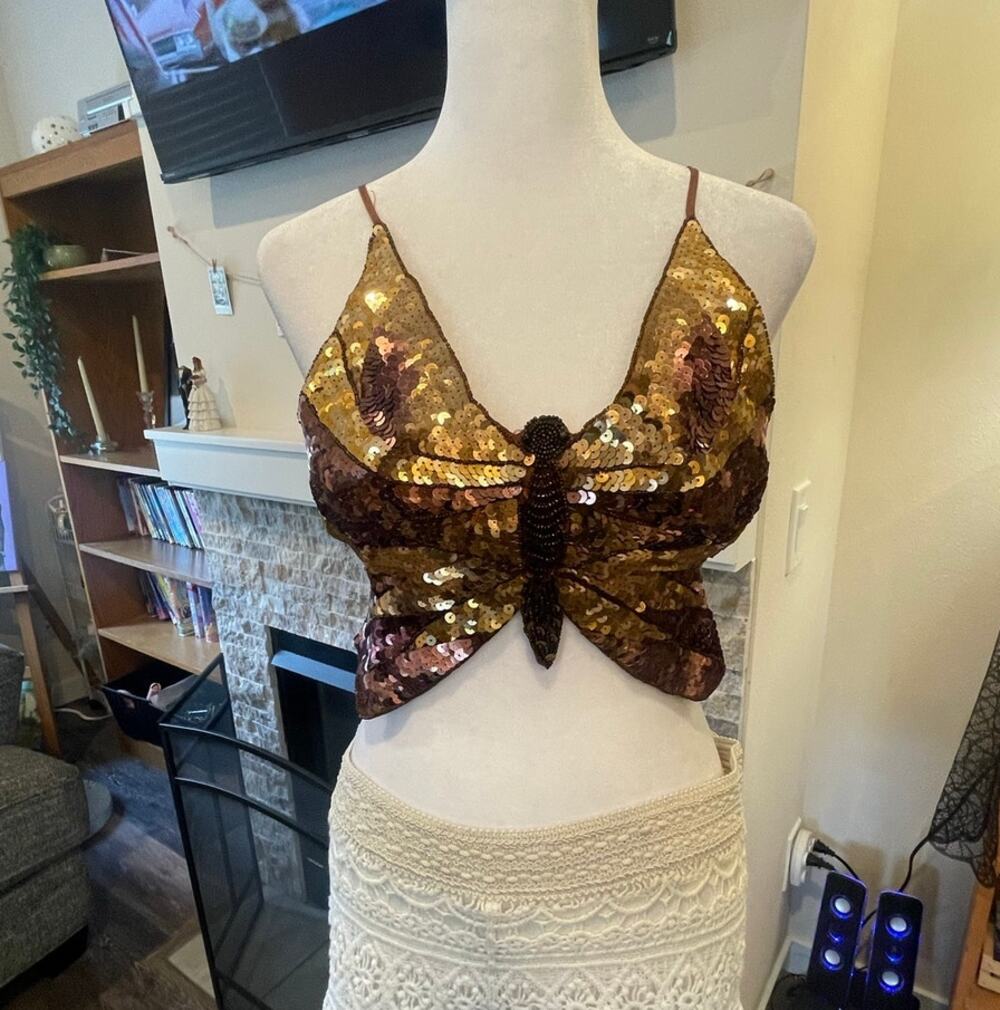 She's USA vintage paper tag sequin and beaded butterfly top
